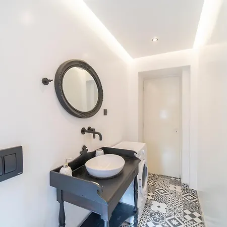 Vila Adamantia Paxos