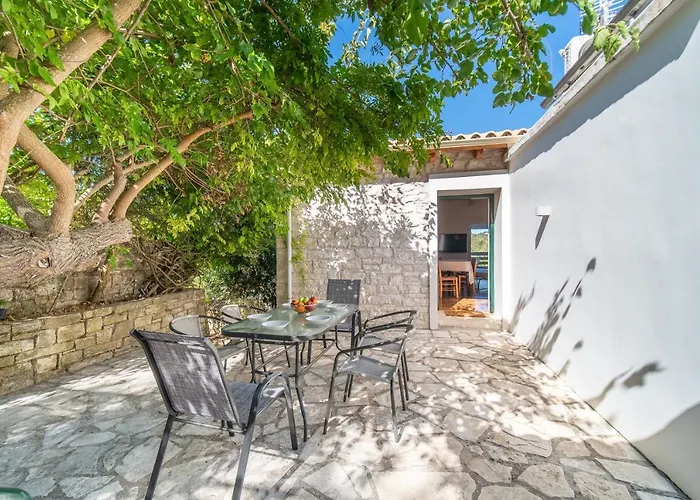 Adamantia Paxos